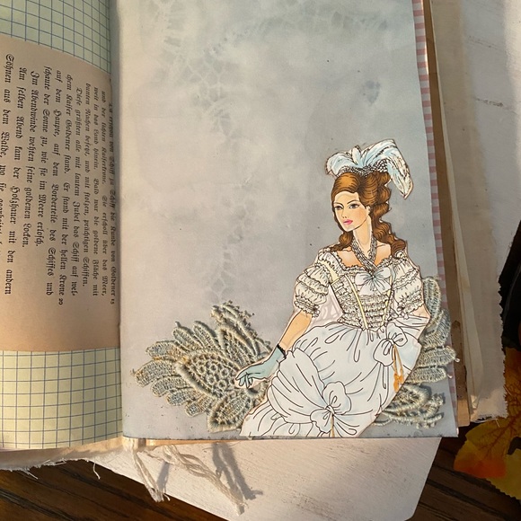 Handmade junk journal - Picture 12 of 13